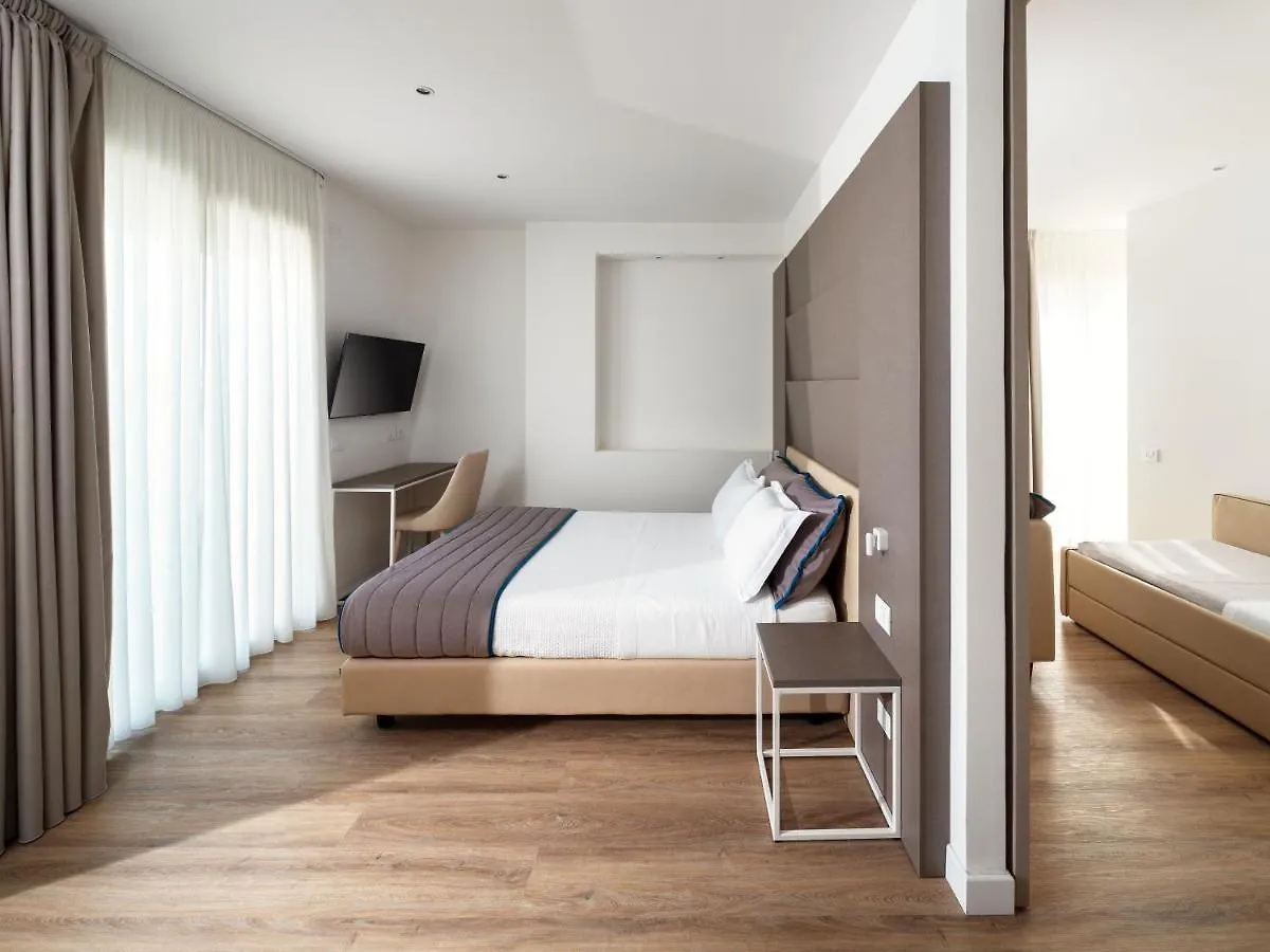 Hotel Trevi - Cattolica Family Resort Italien